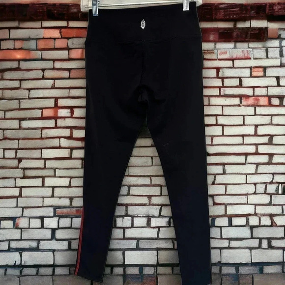 Free People Movement leggings. NWT’s. Size small - Picture 1 of 6
